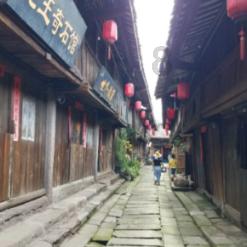 小猪佩奇找蛋糕